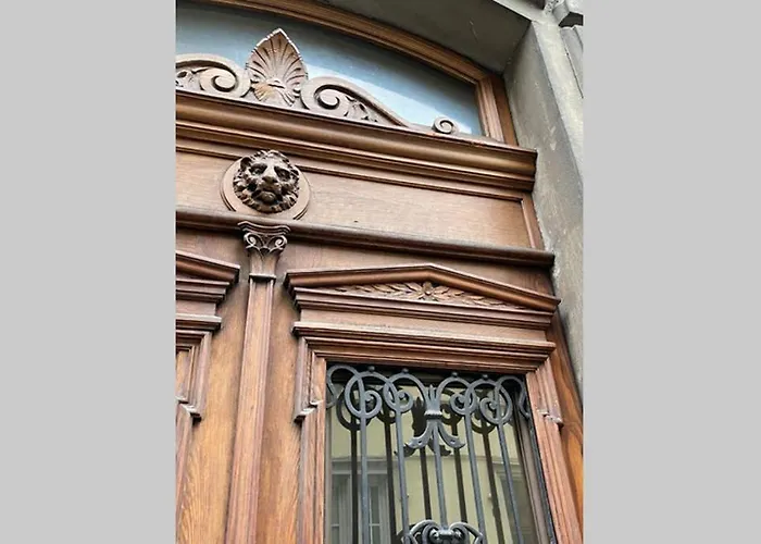 Eastnortheast Wind Трієст